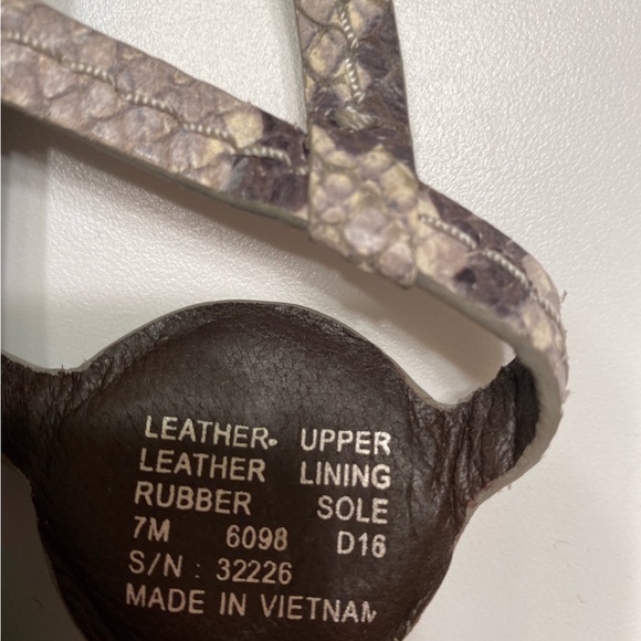 Tory Burch DANI Roccia Thong Sandal Gold Logo - Picture 7 of 8